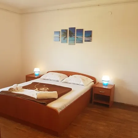 Apartment By The Sea Cove Vrbovica Bay - Vrbovica